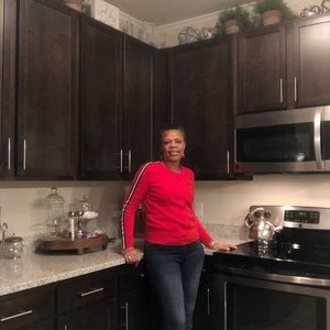 Meet your Posher, Evelyn